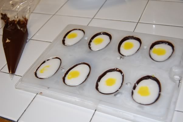 Frozen fillings, chocolate piping bag Frozen fillings, chocolate piping bag