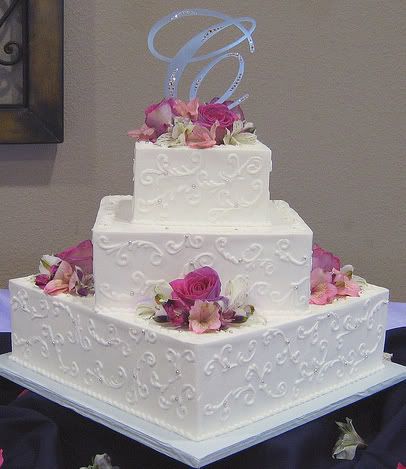 Square White Wedding Cake the flower made of gum paste very beauty