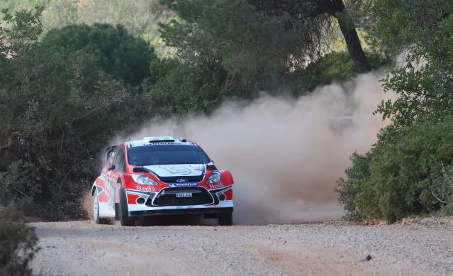 IMAGE: http://i657.photobucket.com/albums/uu294/tightangle/IMG_6685.jpg