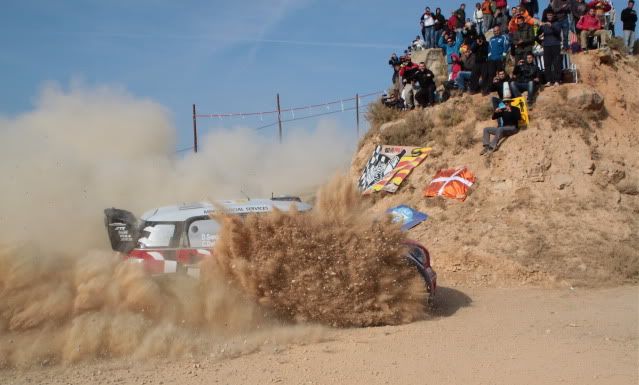 IMAGE: http://i657.photobucket.com/albums/uu294/tightangle/IMG_6910.jpg