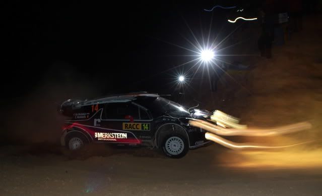 IMAGE: http://i657.photobucket.com/albums/uu294/tightangle/IMG_7594.jpg