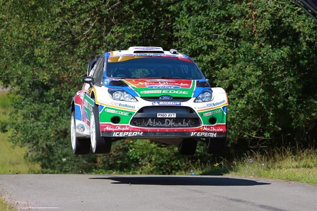 IMAGE: http://i657.photobucket.com/albums/uu294/tightangle/IMG_8926.jpg