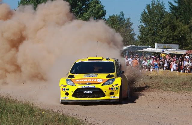 IMAGE: http://i657.photobucket.com/albums/uu294/tightangle/IMG_9108.jpg